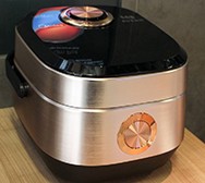 ������6999�ĸ߶˵緹