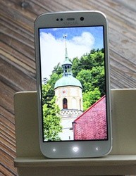 百颗施华洛世奇宝石 SUGAR首饰手机评测