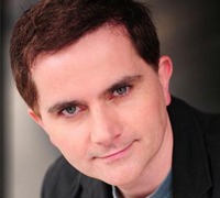 <i class='i2'></i>Dr. Ken Baylor