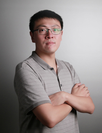 <span>张剑锋</span>
<i>ZOL手机频道主编</i>
调查项目:线下服务网点。