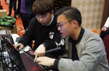 ���ݵ��ӿƼ���ѧ