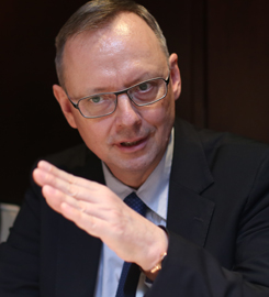 ר�ò����ҵ�Ƕ��ˣ��Ҿӻ���ʱ������