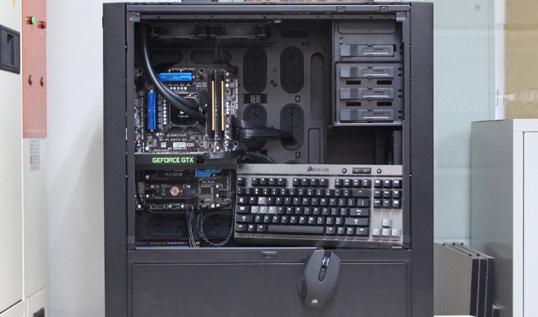 海盗船的电源rm_海盗船rm750x线怎么插_eve茶隼船插